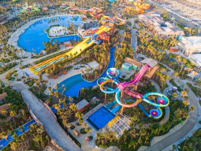 C&ocirc;ng vi&ecirc;n nước nh&igrave;n từ tr&ecirc;n cao. Ảnh: Sun Group