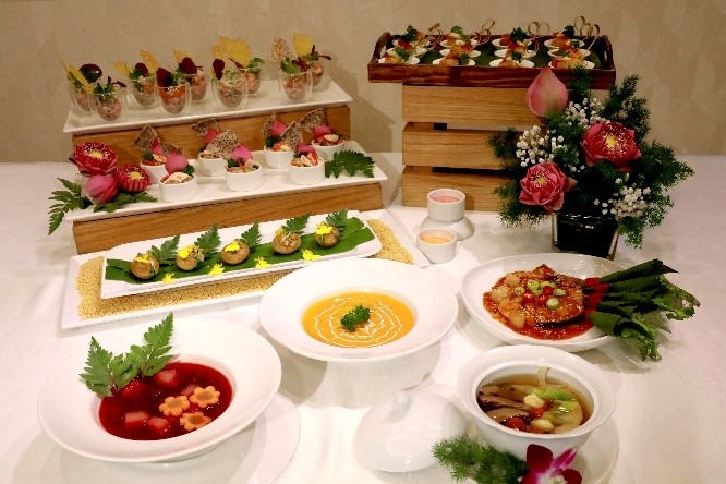 Buffet chay kh&aacute;ch sạn Viễn Đ&ocirc;ng. Ảnh: BenThanh Tourist