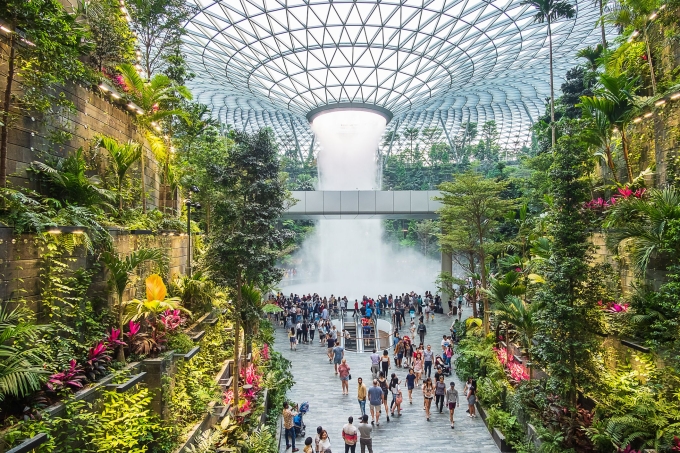 B&ecirc;n trong s&acirc;n bay Changi. Ảnh: TBC
