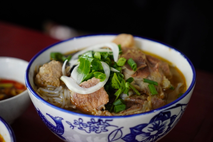 B&uacute;n b&ograve; Huế được c&ocirc;ng nhận l&agrave; Di sản văn h&oacute;a phi vật thể quốc gia. Ảnh: Tuấn Anh