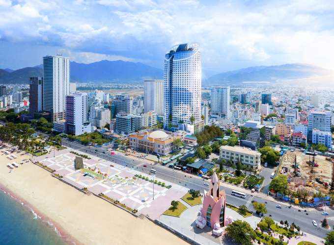 The Empyrean Nha Trang nằm tại trung t&acirc;m th&agrave;nh phố, gần Quảng trường 2/4. Ảnh: The Empyrean Nha Trang