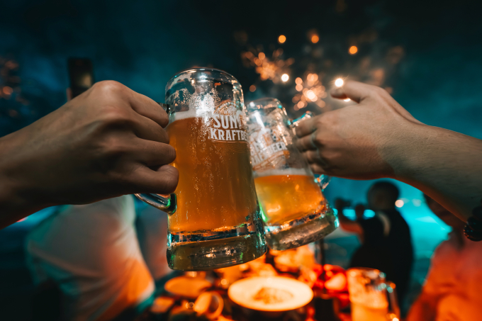 Bia thủ c&ocirc;ng Sun KraftBeer được sản xuất ngay tại Sun Elite City. Ảnh: Sun Group